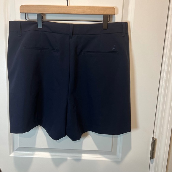 Nautica Jeans Womens Navy Blue Flat Front Pleated Golf Shorts Size 14 - Picture 3 of 6
